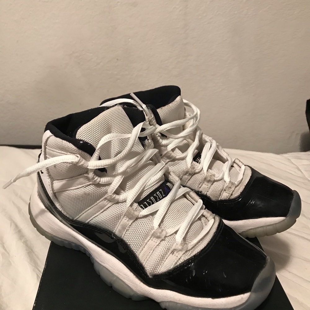 jordan reto 11 / poor condition